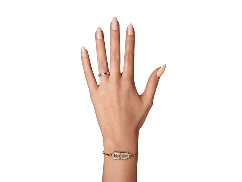 Bouquet, Vinylux #319 Yes I do